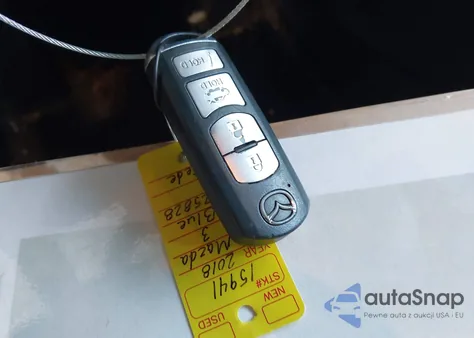 2018 Mazda Mazda3 Sport из США, поврежденный, VIN 3MZBN1U70JM225828